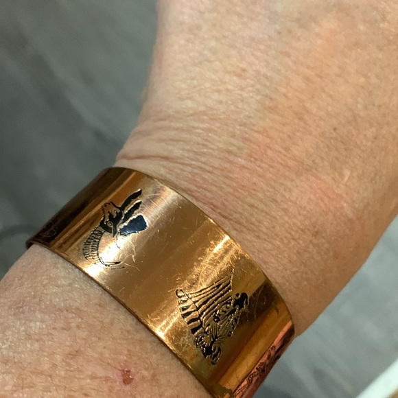 Cuff bracelet* - Picture 4 of 5